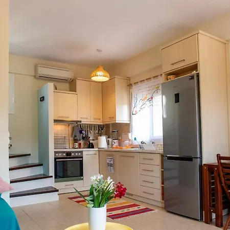 Ermionis Maisonette * Kalyves Polygyrou